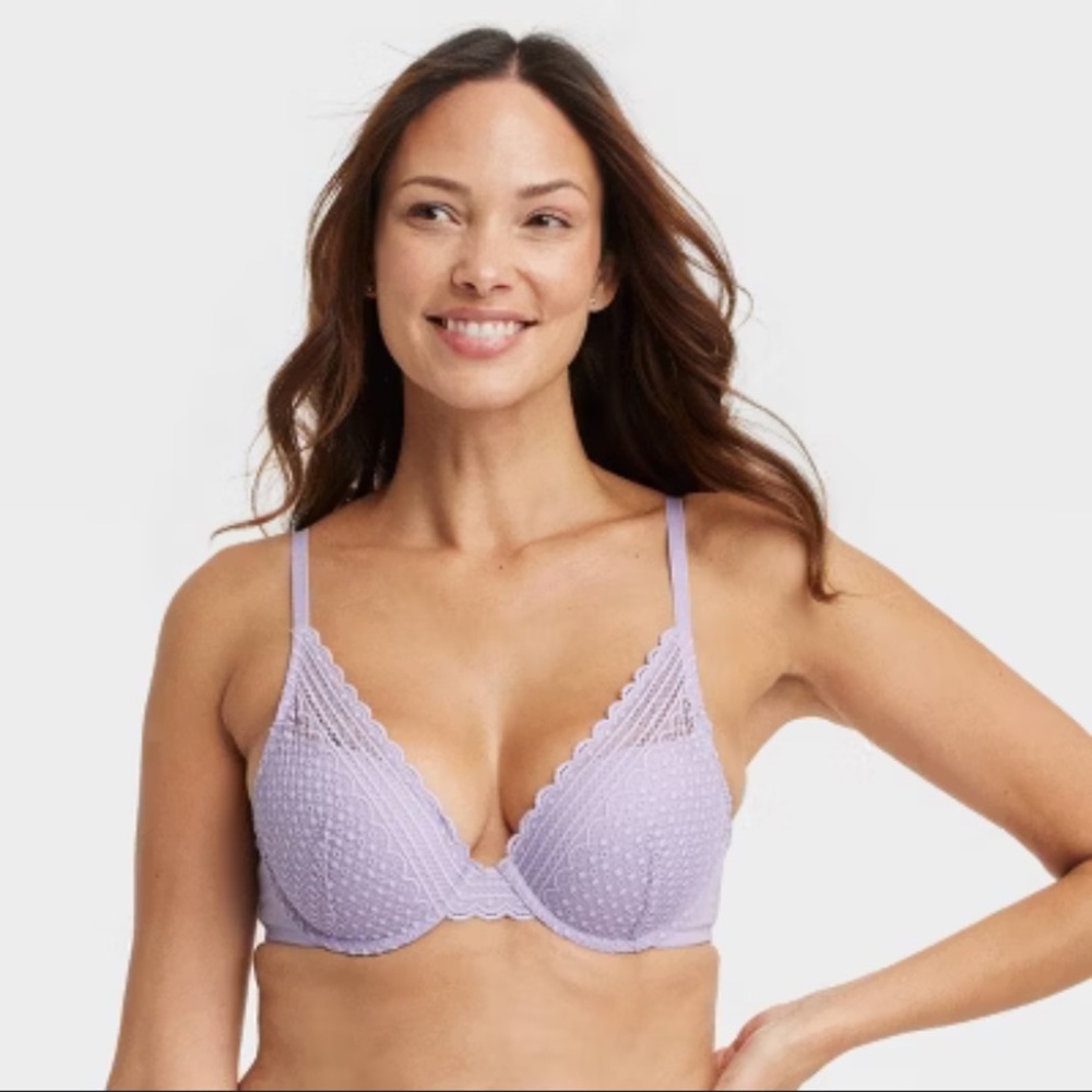 B21. Auden Lavender Plunge Push-Up Bra